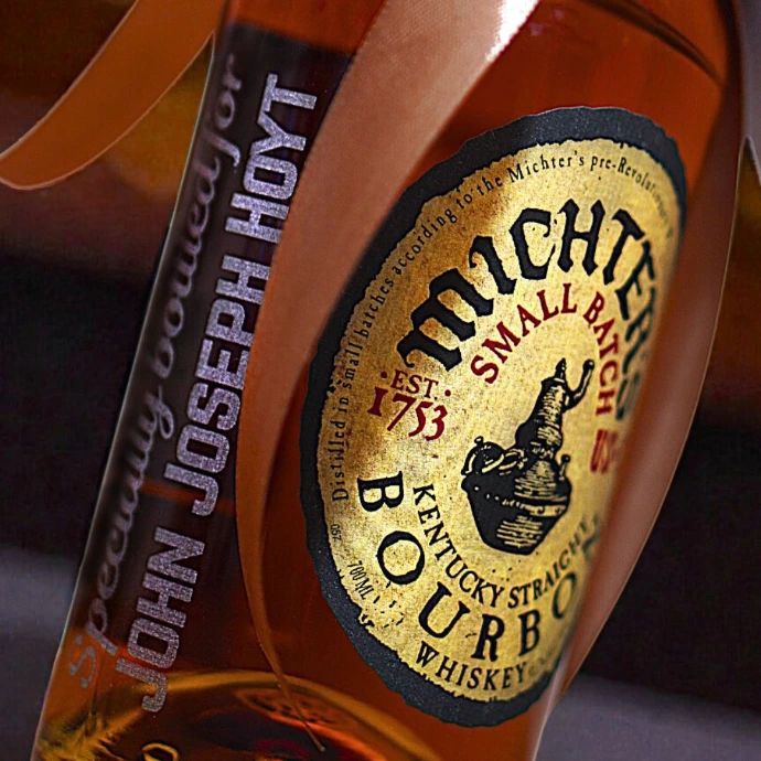 Text engraving on bottle