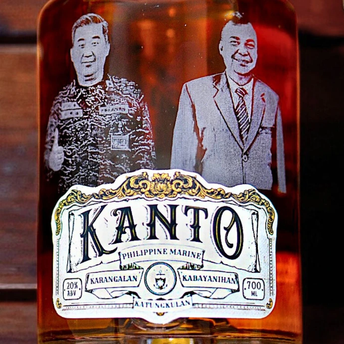 Photo engraving on bottle