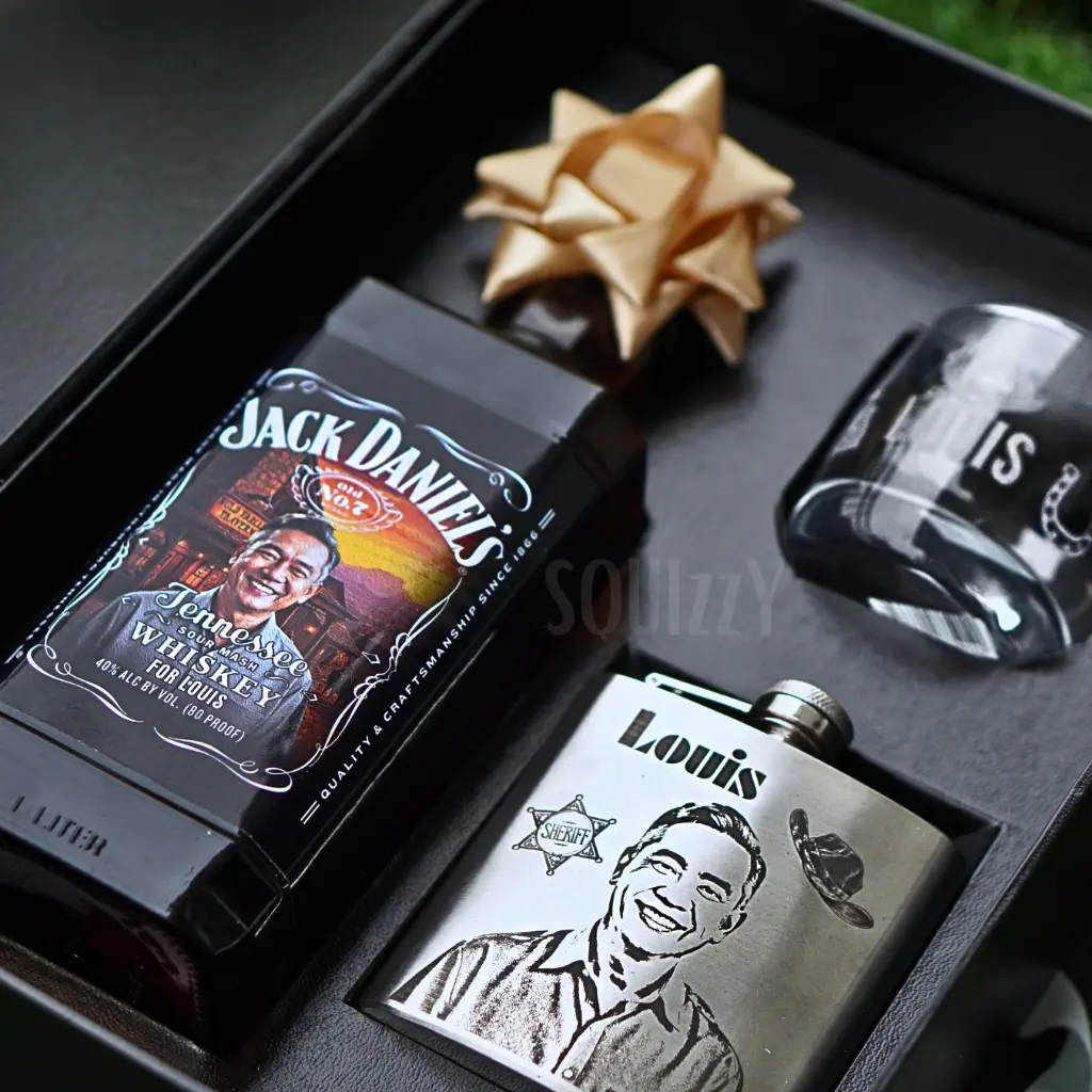 Customized gift box.webp
